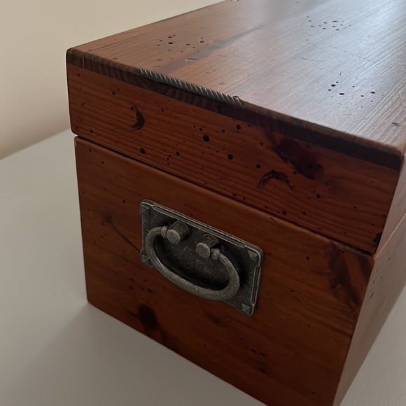 Dresser Top Wooden Box - Picture 5 of 8